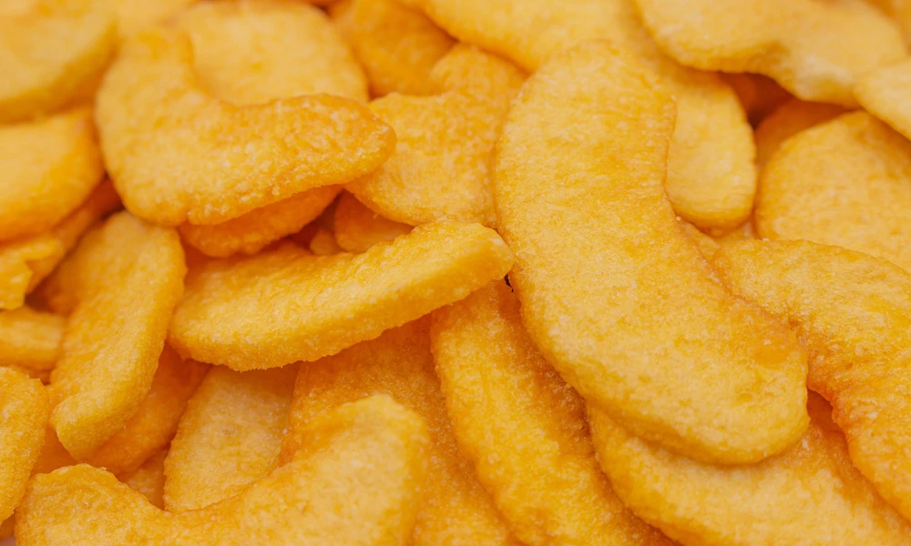 Vacuum Fried Yellow peachchips snack product-1000-600